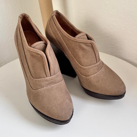 Dries Van Noten Beige Canvas Ankle Booties Size 37.5 / Size 7 (US) - Picture 3 of 6